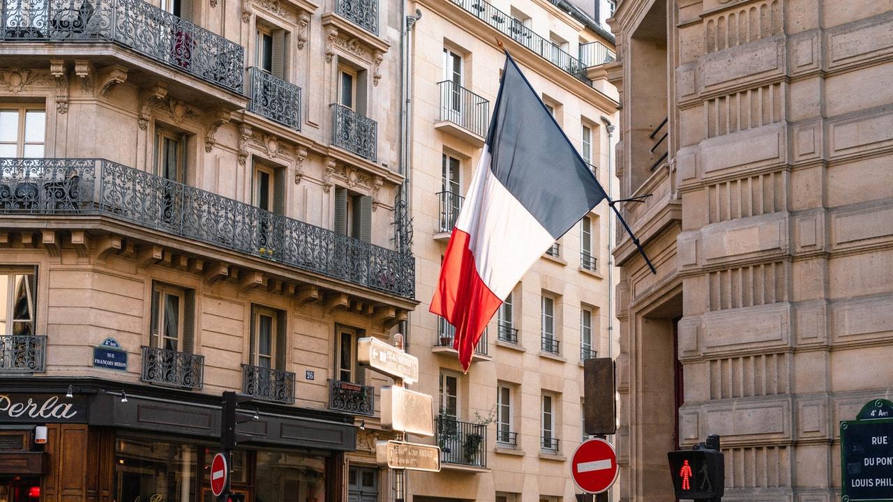 Days Of The Week In French (Quick Guide + Sample Sentences)