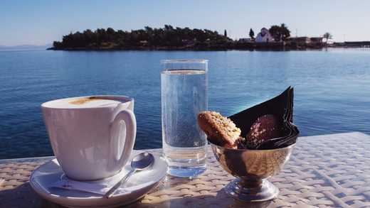 How To Order A Coffee In Greece (Greek Language)