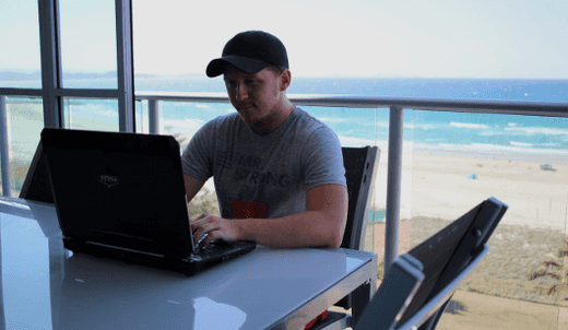How To Become a Freelance Translator and Earn Money On The Road
